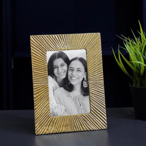 Antique Golden Metal Rectangular Photo Frame With Sunburst Design,Decorative Frames For Wall,Table,Living Room,Bedroom & Gifting,4X6 Inches,Best Gift For Birthday,Anniversary,Valentine's Day
