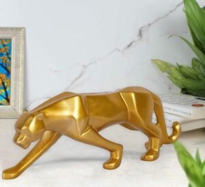 Modern Gold Panther Sculpture - Sleek Resin Animal Figurine for Home & Office Decor