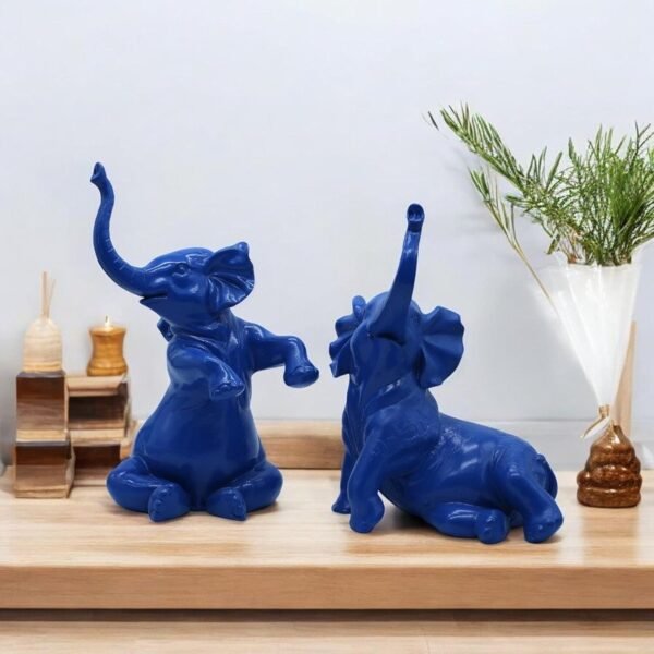 Modern Blue Elephant Figurine Duo - Whimsical Home Decor Accents