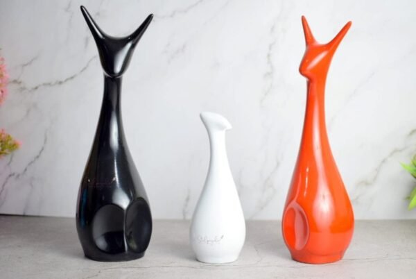 4-16.jpg Stylish Abstract Cat Sculpture Trio - Modern Ceramic Art Decor for Living Room & Office